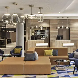 Отель Courtyard By Marriott