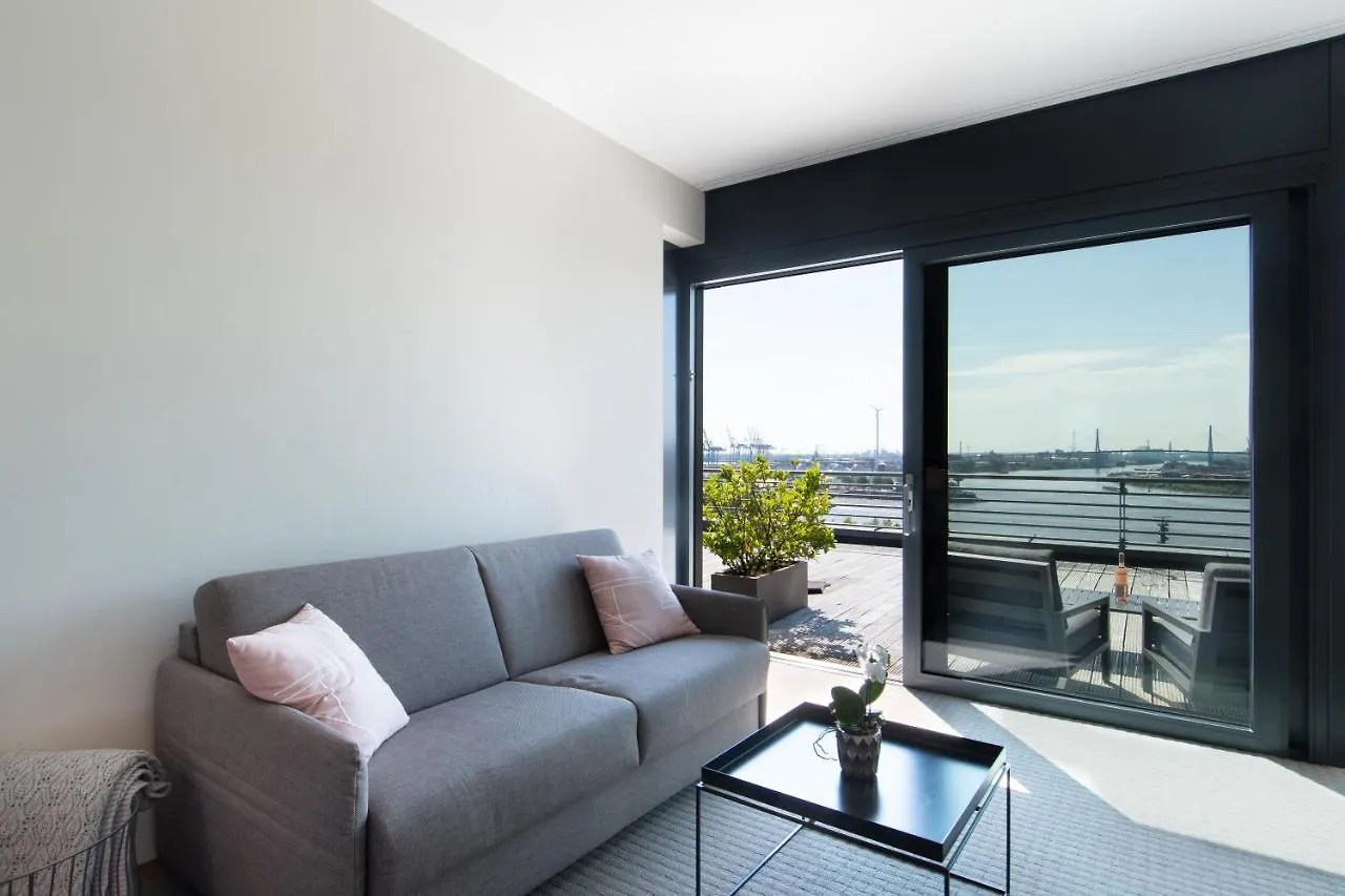 The Suites Rainvilleterrasse Hamburg 4*,